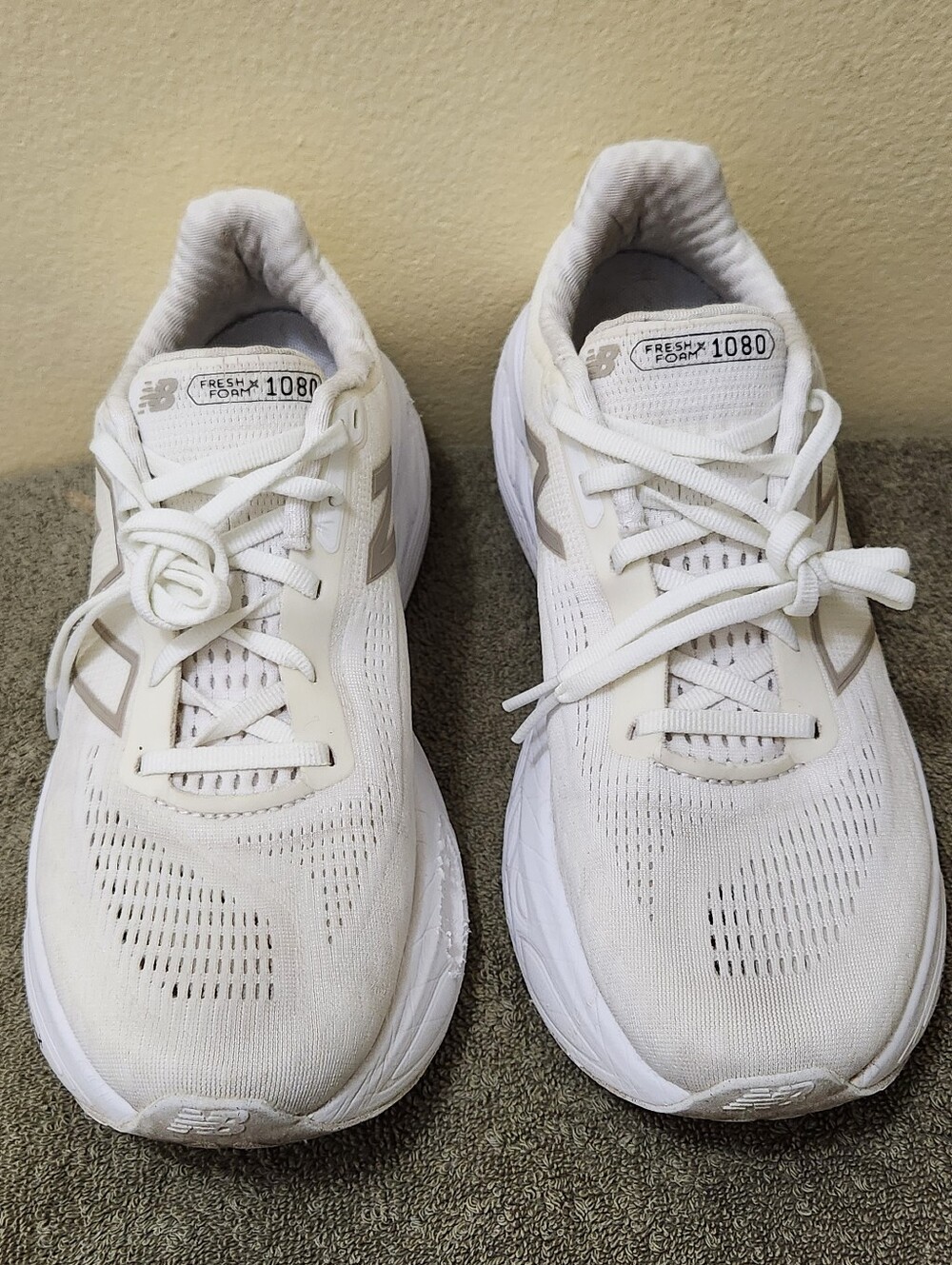 New Balance 1080 Fresh Foam Women's Running Shoes - White Women 8.5